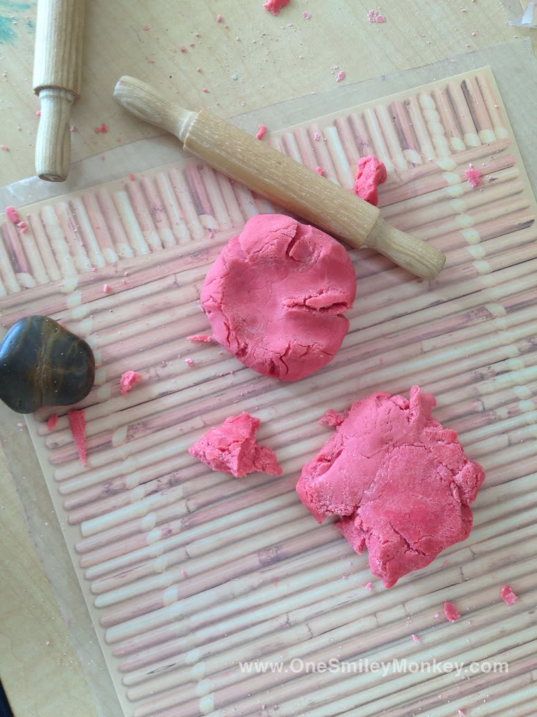 Home Made Playdough (play-doh) recipe