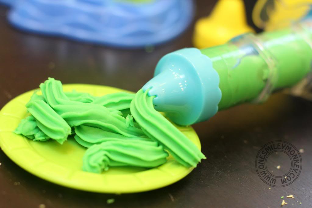 Play-Doh Frosting Fun Banking Set