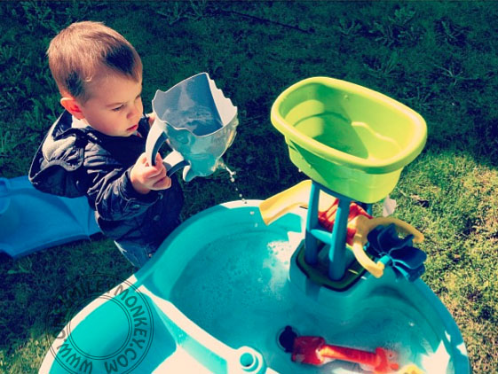 Water/sand table