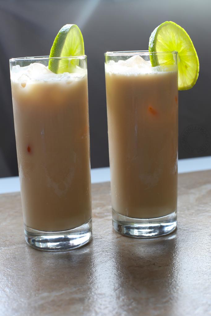 Sweet Iced Tea with Coconut Milk {Recipe}