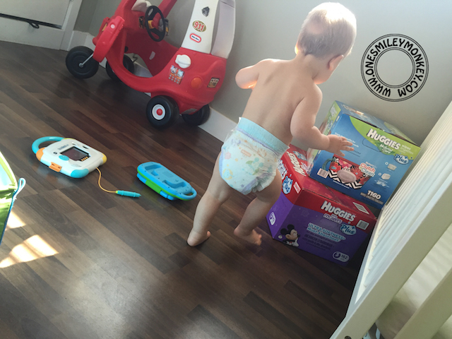 how to deal with squirmy toddler diaper changes