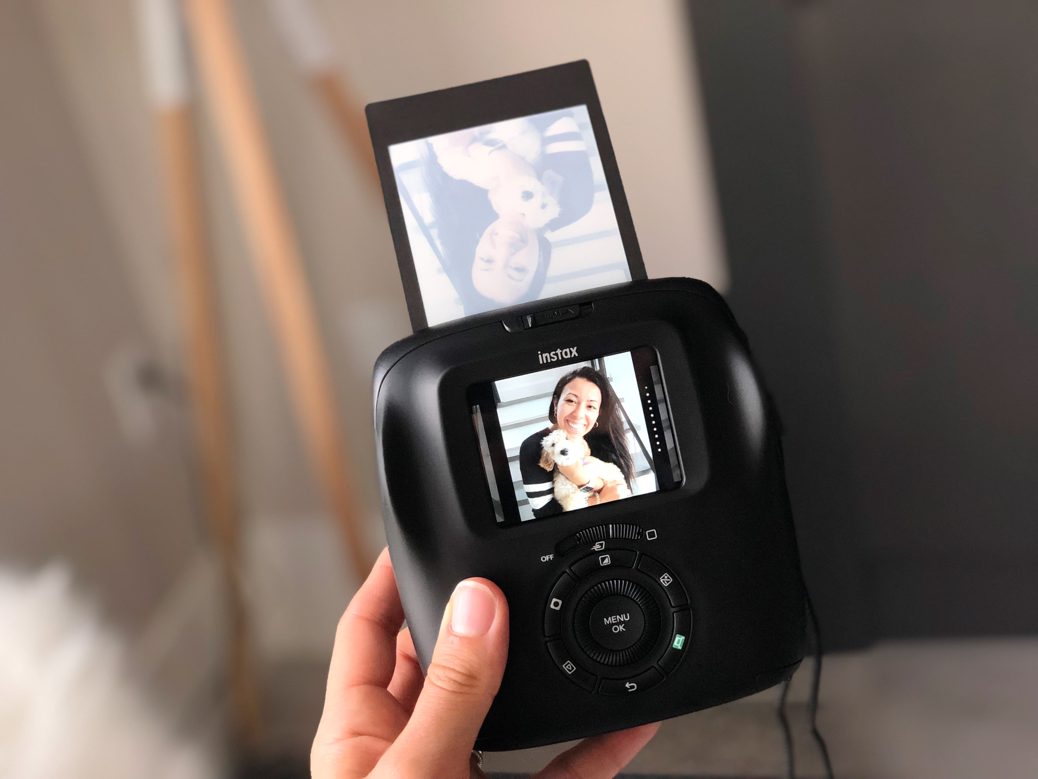 NEW Fujifilm instax Square SQ20 Review - OneSmileyMonkey.com