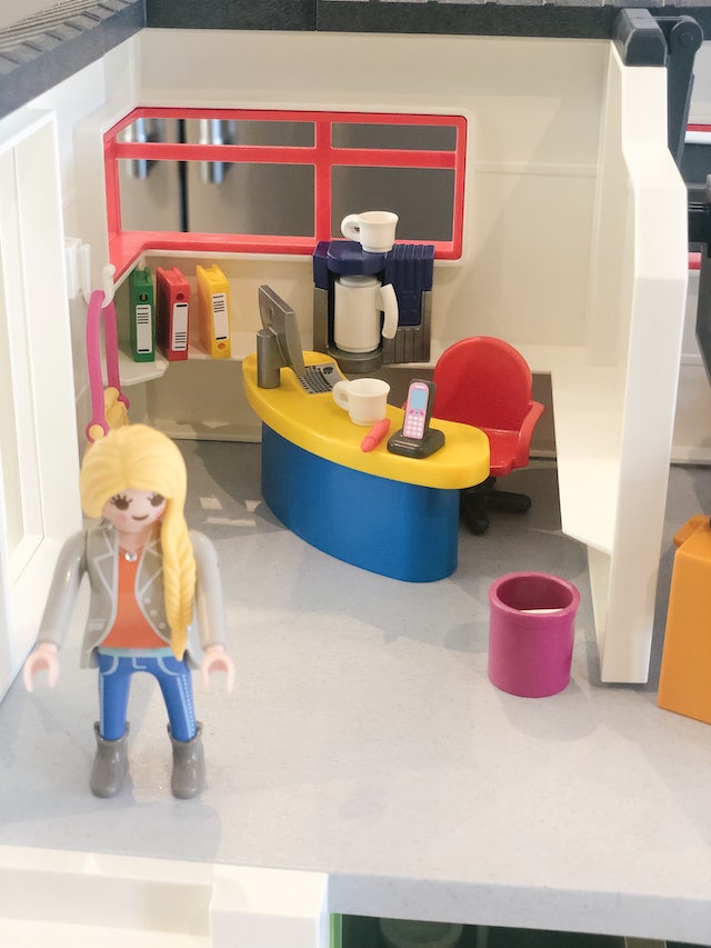 NEW Playmobil Furnished School Building Set Review