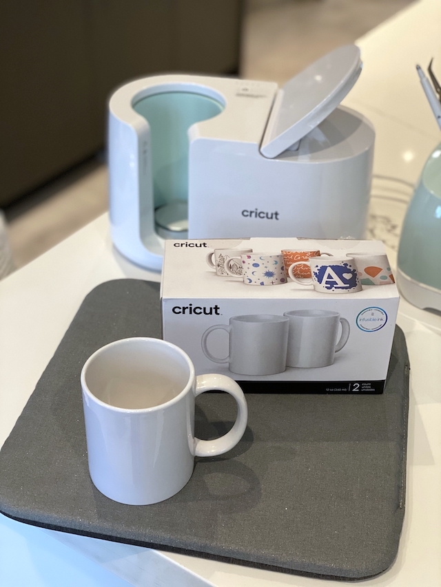 Cricut Mug Press, Easy Personalized Mug Tutorial