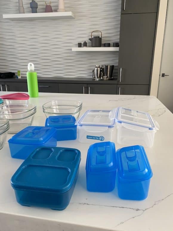 How to Organize Your Tupperware Drawer Easy Tips