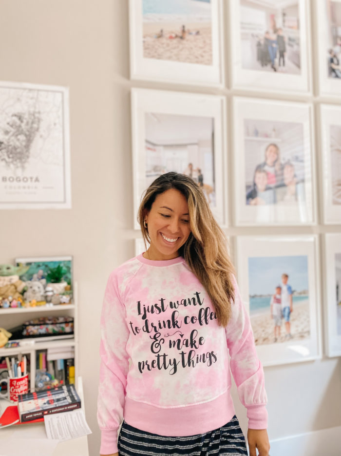 Custom Hoodie/Sweatshirt Idea DIY with Cricut