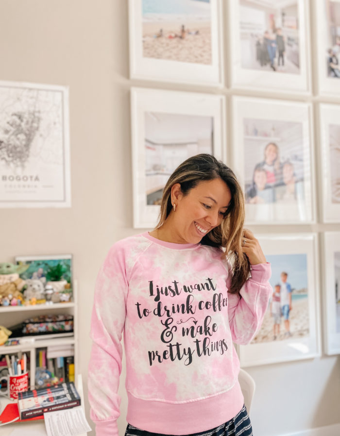 Custom Hoodie/Sweatshirt Idea DIY with Cricut