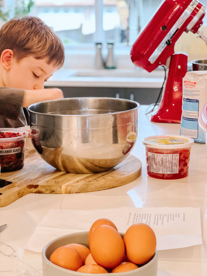 Delicious Light Christmas Cake Recipe