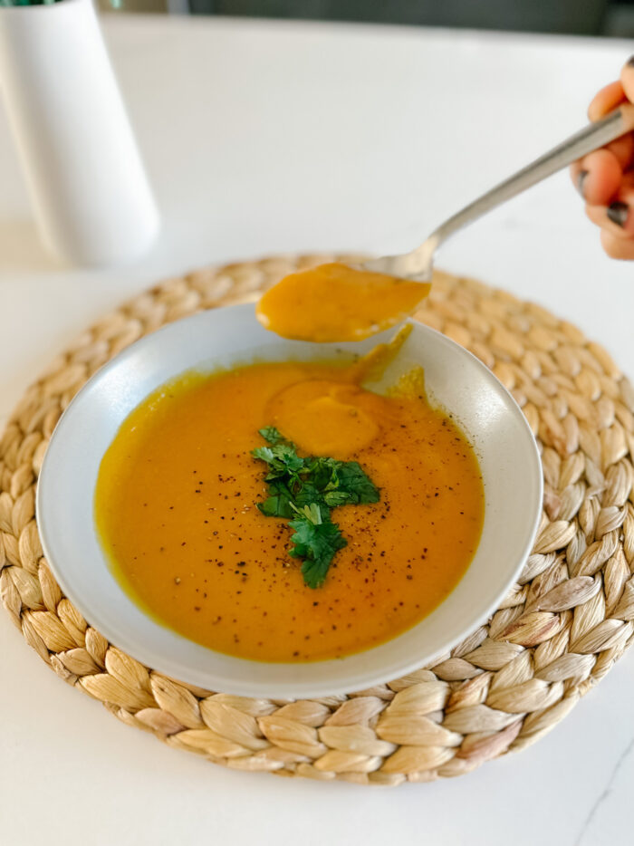 Simple and Delicious Curried Butternut Squash Soup Recipe