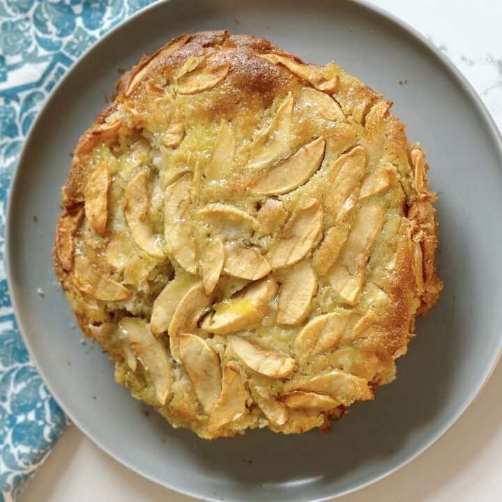 Delicious French Apple Cake Recipe