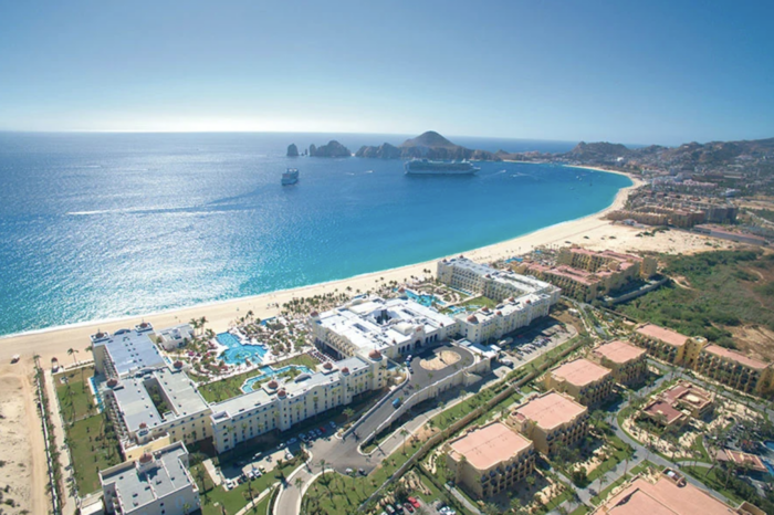 RIU Palace Cabo San Lucas Review: Family-Friendly Vacation Review