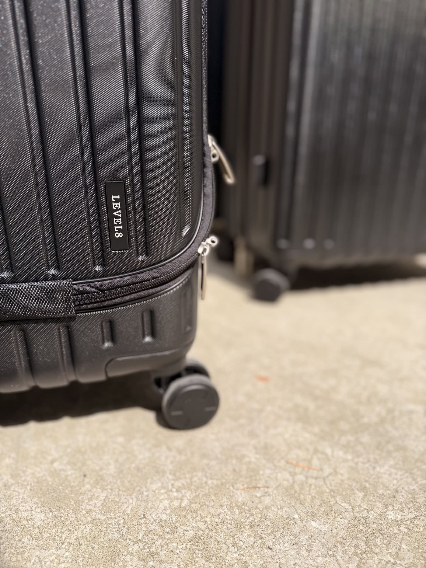 Why I’m So Picky About Luggage (and Why the LEVEL8 Grace Set Impressed Me)
